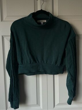 Urban outfitters 90s Cropped mock neck sweater